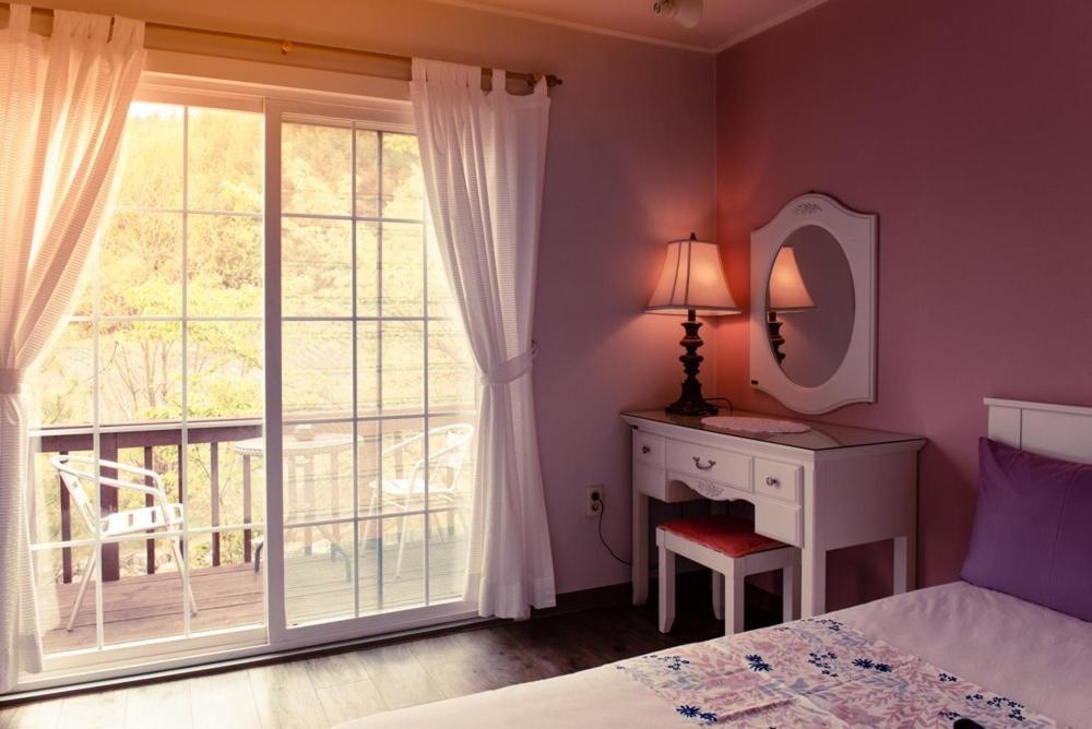 Pyeongchang Zermatt Pension Family, Couple ภายนอก รูปภาพ