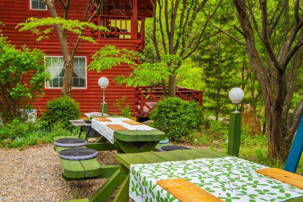Pyeongchang Zermatt Pension Family, Couple ภายนอก รูปภาพ