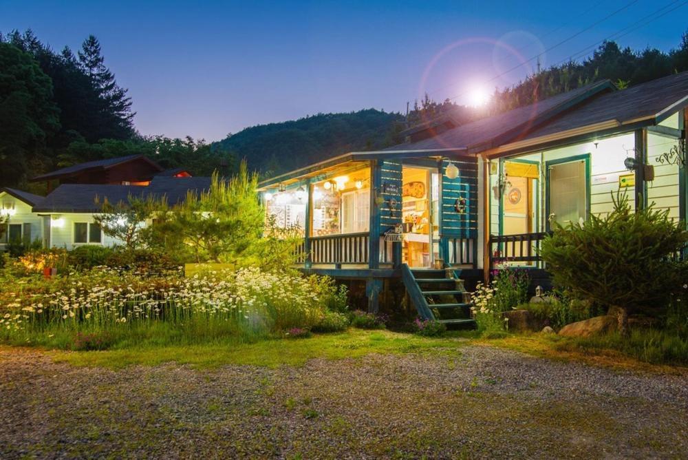Pyeongchang Zermatt Pension Family, Couple ภายนอก รูปภาพ