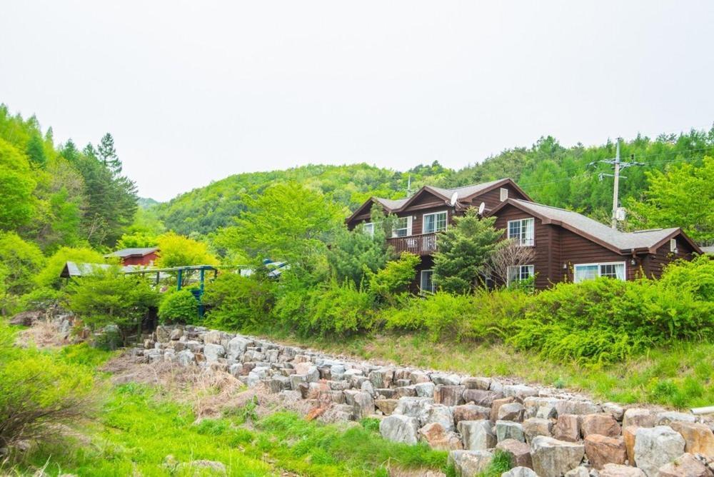 Pyeongchang Zermatt Pension Family, Couple ภายนอก รูปภาพ
